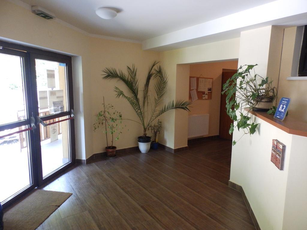 Penzion Zatisi Komorní Lhotka Exterior foto